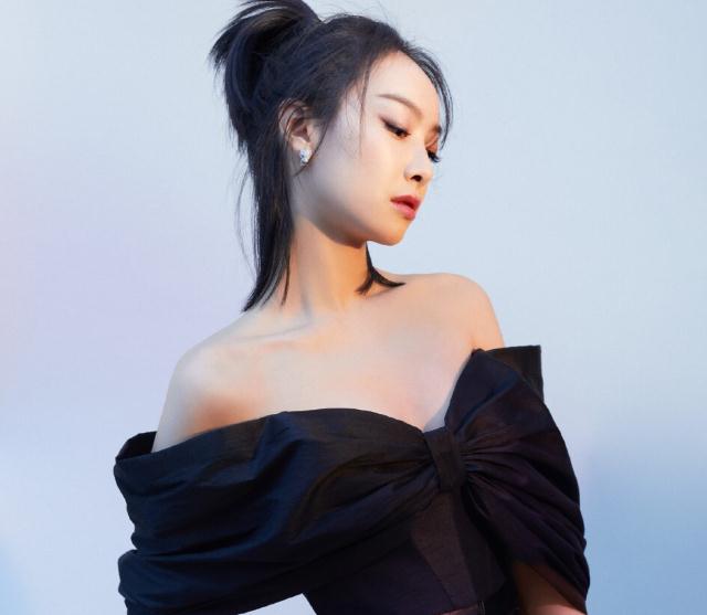 宋茜哪个女团的(宋茜柔韧性惊呆韩国人) 宋茜哪个女团的(宋茜柔韧性惊呆韩国人)