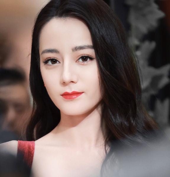 迪丽热巴黄景瑜结婚照(迪丽热巴和肖战私下关系) 迪丽热巴黄景瑜结婚照(迪丽热巴和肖战私下关系)