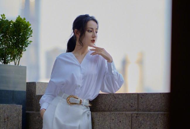 为什么都觉得迪丽热巴好看(迪丽热巴的特点和优点) 为什么都觉得迪丽热巴好看(迪丽热巴的特点和优点)
