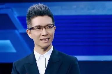 朱广权个人资料,朱广权头发为什么白了 朱广权个人资料,朱广权头发为什么白了