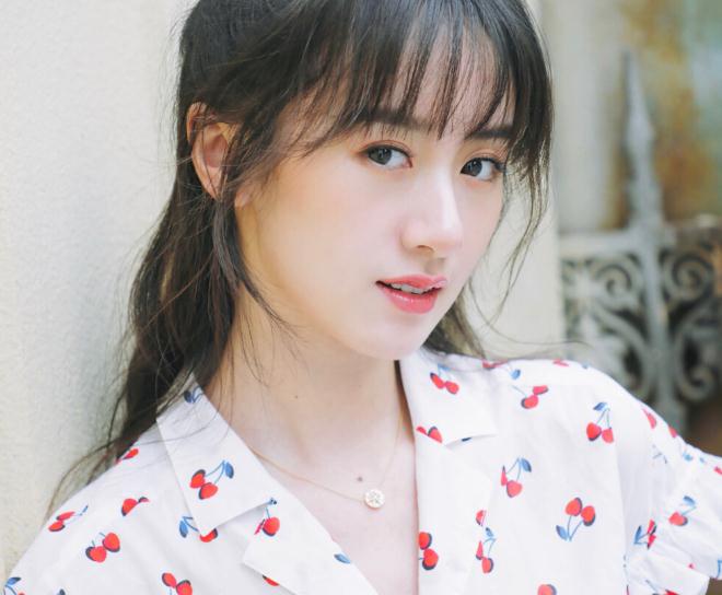 袁冰妍比张予曦好看(袁冰妍出道前) 袁冰妍比张予曦好看(袁冰妍出道前)