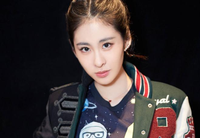 张碧晨和华晨宇生子(张碧晨几个男朋友) 张碧晨和华晨宇生子(张碧晨几个男朋友)